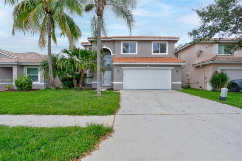 House in Lake Worth, Florida 4 bedrooms, 199.28 sq.m. № 1689515 - photo 4