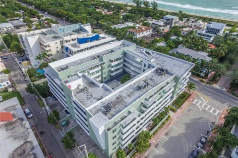 Copropriété à vendre à Miami Beach, Floride: 1 chambre, 66.89 m2 № 1968946 - photo 29