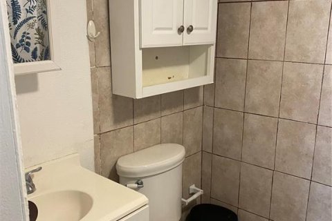 Снять в аренду кондоминиум в Орландо, Флорида 4 комнаты, 87.7м2, № 2091878 - фото 11