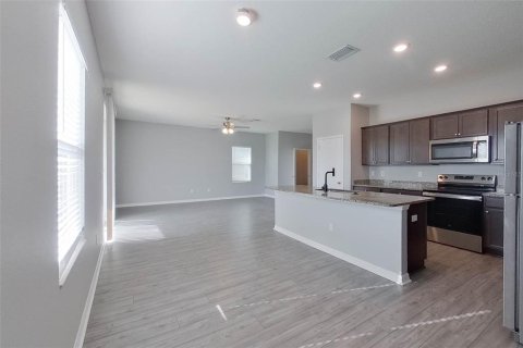 Villa ou maison à louer à Brooksville, Floride: 5 chambres, 210.7 m2 № 2115348 - photo 7