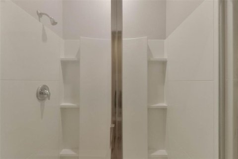 Villa ou maison à louer à Brooksville, Floride: 5 chambres, 210.7 m2 № 2115348 - photo 13