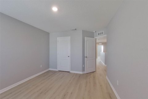 Villa ou maison à louer à Brooksville, Floride: 5 chambres, 210.7 m2 № 2115348 - photo 27