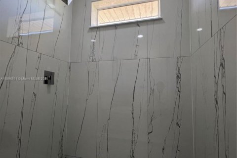 Propiedad comercial en venta en Lehigh Acres, Florida № 1948347 - foto 27