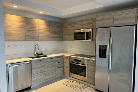 Condo in Miami, Florida, 1 bedroom  № 2001861