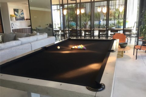 Condo in Miami, Florida, 1 bedroom  № 2001861 - photo 28