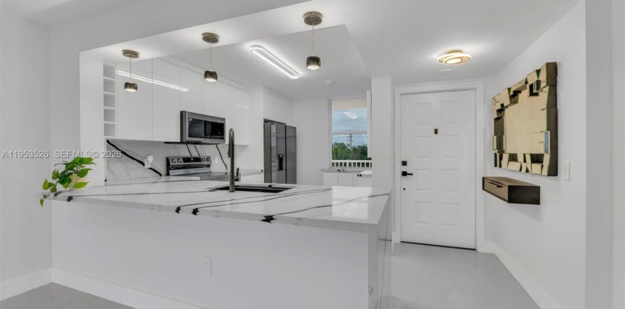 Condo à Sunrise, Floride, 2 chambres  № 2010719