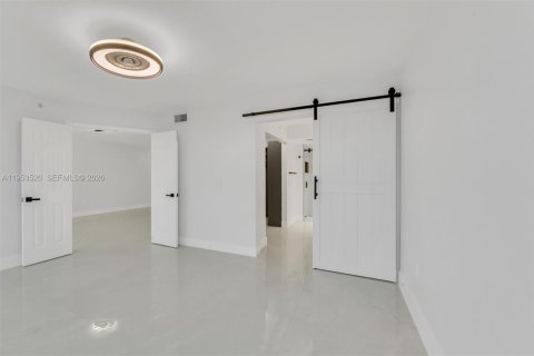 Copropriété à vendre à Sunrise, Floride: 2 chambres, 103.12 m2 № 2010719 - photo 11