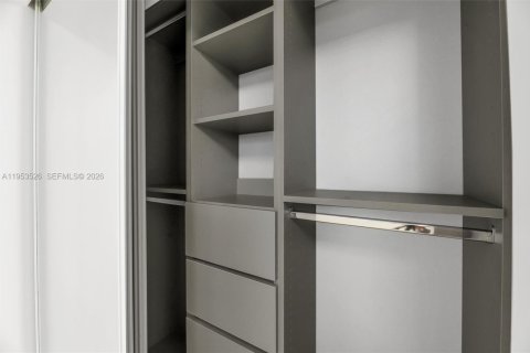 Copropriété à vendre à Sunrise, Floride: 2 chambres, 103.12 m2 № 2010719 - photo 21