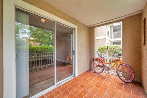 Condo in Tampa, Florida, 1 bedroom  № 1815213 - photo 18