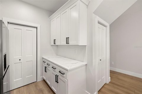 Townhouse in Tampa, Florida 3 bedrooms, 211.54 sq.m. № 1846437 - photo 16