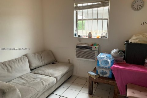 Propiedad comercial en venta en Miami, Florida, 116.5 m2 № 1833765 - foto 5