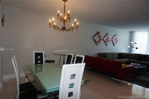 Copropriété à louer à Sunny Isles Beach, Floride: 1 chambre, 93.37 m2 № 1694192 - photo 9