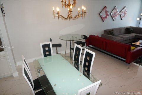 Copropriété à louer à Sunny Isles Beach, Floride: 1 chambre, 93.37 m2 № 1694192 - photo 12