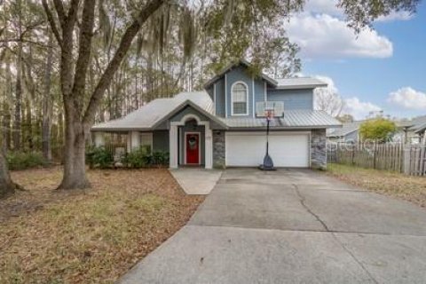 House in Gainesville, Florida 4 bedrooms, 170.38 sq.m. № 2206679