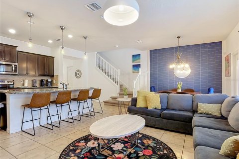 Touwnhouse à vendre à Kissimmee, Floride: 5 chambres, 210.24 m2 № 2322409 - photo 12