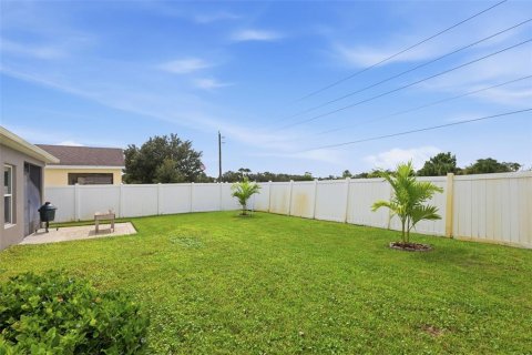 Villa ou maison à vendre à West Melbourne, Floride: 3 chambres, 164.44 m2 № 2410083 - photo 4
