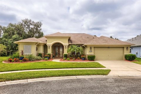 Casa en Brooksville, Florida 4 dormitorios, 218.13 m2 № 2385581
