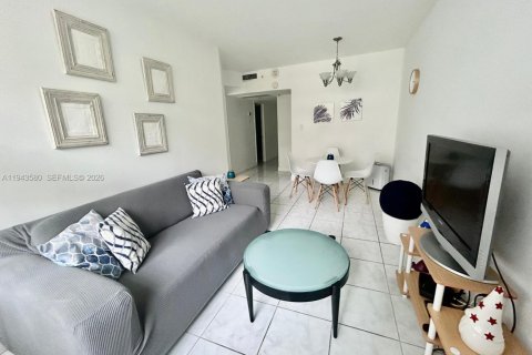 Condo in Miami Beach, Florida, 1 bedroom № 2152792