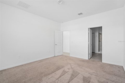 House in Kissimmee, Florida 4 bedrooms, 171.22 sq.m. № 2197617 - photo 24