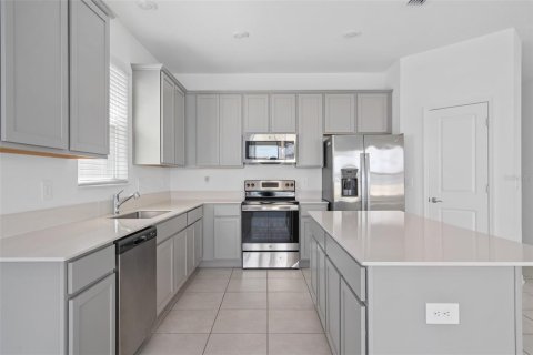 House in Kissimmee, Florida 4 bedrooms, 171.22 sq.m. № 2197617 - photo 19