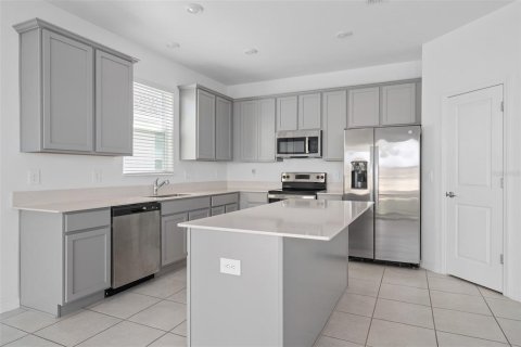 House in Kissimmee, Florida 4 bedrooms, 171.22 sq.m. № 2197617 - photo 18