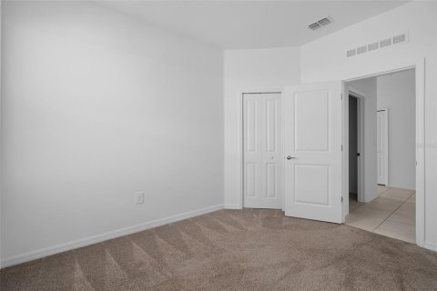 House in Kissimmee, Florida 4 bedrooms, 171.22 sq.m. № 2197617 - photo 14