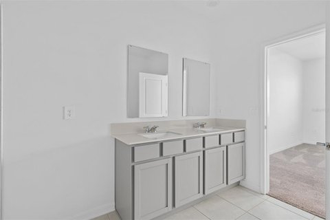 House in Kissimmee, Florida 4 bedrooms, 171.22 sq.m. № 2197617 - photo 26