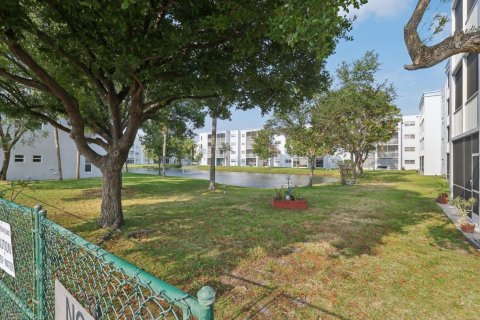 Condominio en venta en Dania Beach, Florida, 2 dormitorios, 106.84 m2 № 1176944 - foto 1
