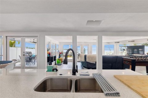 Villa ou maison à vendre à Palm Harbor, Floride: 4 chambres, 329.06 m2 № 2420512 - photo 9
