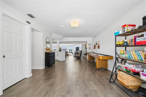 Villa ou maison à vendre à Palm Harbor, Floride: 4 chambres, 329.06 m2 № 2420512 - photo 5