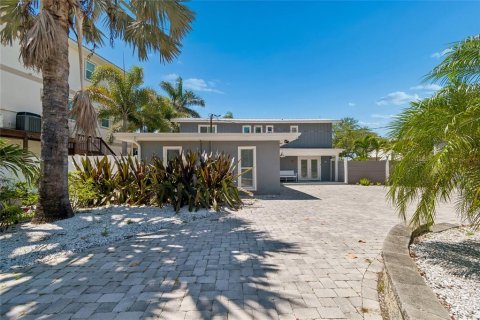 Villa ou maison à vendre à Palm Harbor, Floride: 4 chambres, 329.06 m2 № 2420512 - photo 3