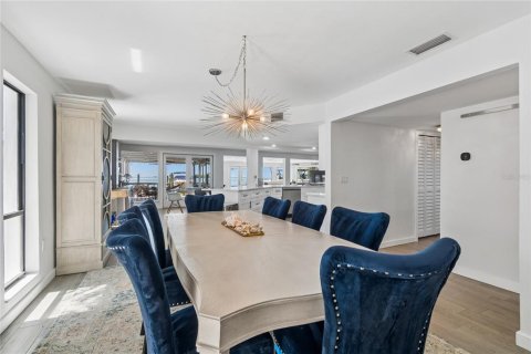 Villa ou maison à vendre à Palm Harbor, Floride: 4 chambres, 329.06 m2 № 2420512 - photo 12