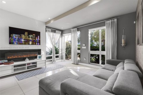 Condominio en venta en Doral, Florida, 3 dormitorios, 125.51 m2 № 1971112 - foto 7