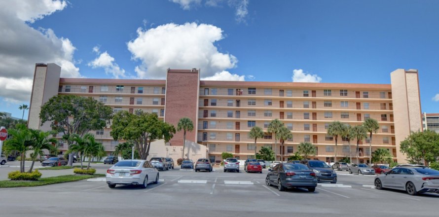 Condo in Delray Beach, Florida, 2 bedrooms  № 652592
