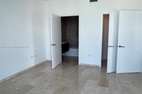 Condominio en venta en Miami, Florida, 3 dormitorios, 154.59 m2 № 1783756 - foto 22