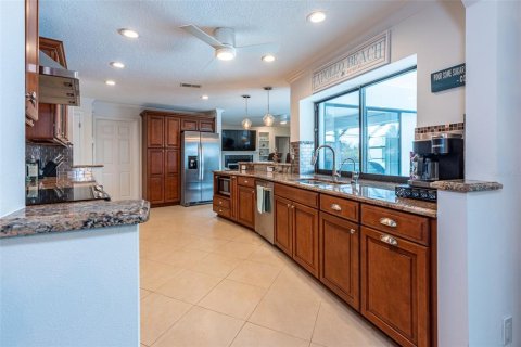 Casa en alquiler en Apollo Beach, Florida, 3 dormitorios, 166.39 m2 № 242136 - foto 10