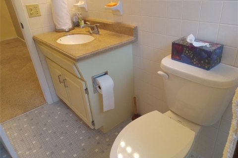 Condo in Clearwater, Florida, 2 bedrooms  № 2150035 - photo 16
