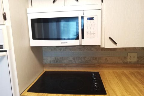 Condo in Clearwater, Florida, 2 bedrooms  № 2150035 - photo 6