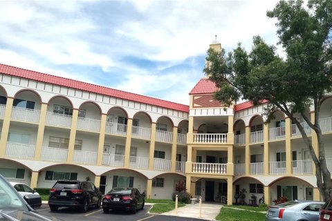 Condo à Clearwater, Floride, 2 chambres № 2150035