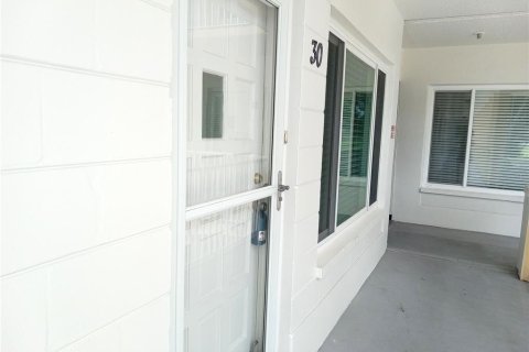 Condo in Clearwater, Florida, 2 bedrooms  № 2150035 - photo 2