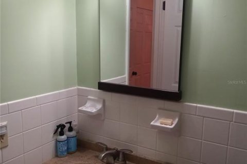 Condo in Clearwater, Florida, 2 bedrooms  № 2150035 - photo 24
