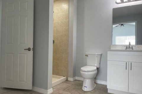 House in Saint Petersburg, Florida 3 bedrooms, 138.42 sq.m. № 2342680 - photo 6