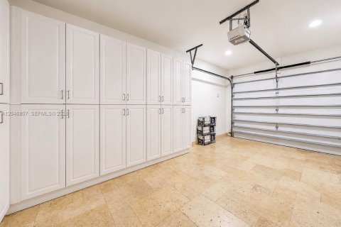 Villa ou maison à louer à Miami Beach, Floride: 4 chambres, 310.11 m2 № 2252477 - photo 26
