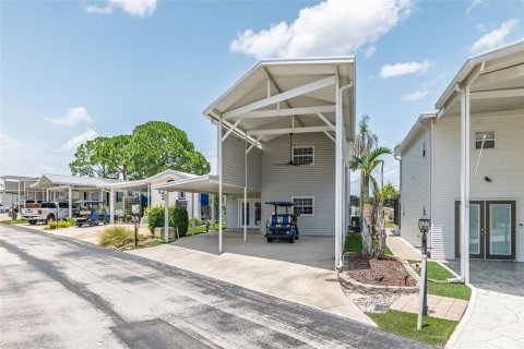 Villa ou maison à vendre à Davenport, Floride: 2 chambres, 113.15 m2 № 2236306 - photo 2