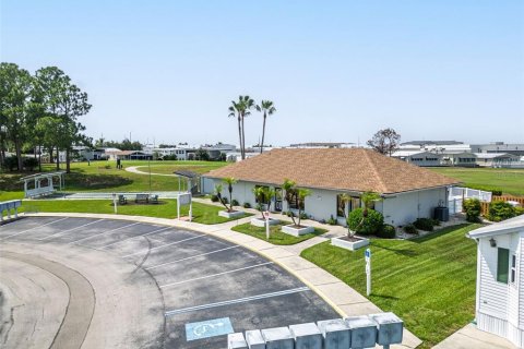 Villa ou maison à vendre à Davenport, Floride: 2 chambres, 113.15 m2 № 2236306 - photo 19