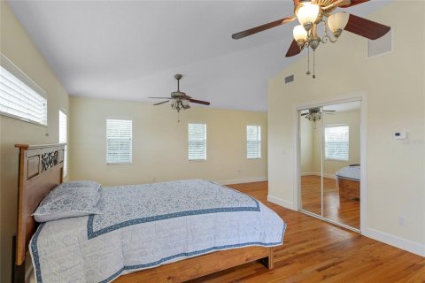 House in New Smyrna Beach, Florida 3 bedrooms, 262.91 sq.m. № 2212046 - photo 30