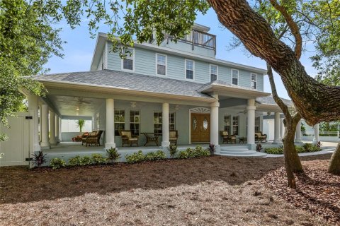 House in New Smyrna Beach, Florida 3 bedrooms, 262.91 sq.m. № 2212046