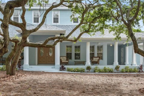 House in New Smyrna Beach, Florida 3 bedrooms, 262.91 sq.m. № 2212046 - photo 5