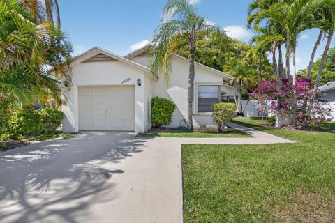 Villa ou maison à Boca Raton, Floride 3 chambres, 156.91 m2 № 2189243