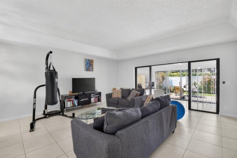 Villa ou maison à vendre à Boca Raton, Floride: 3 chambres, 156.91 m2 № 2189243 - photo 9